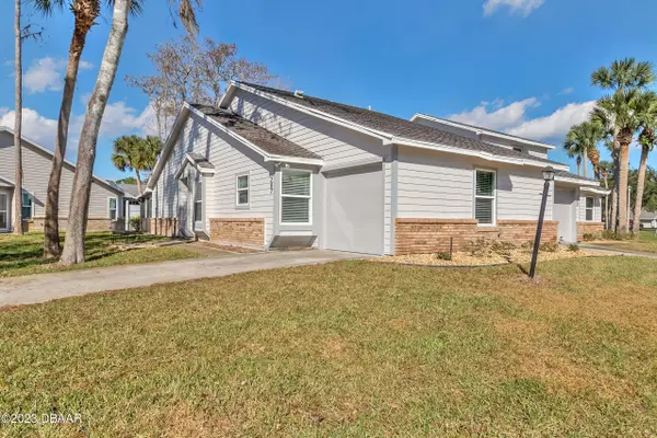 207 Bob White CT #2070, Daytona Beach, FL 32119