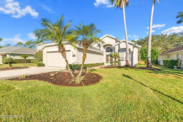 4 Villa Lago LN, Ormond Beach, FL 32174