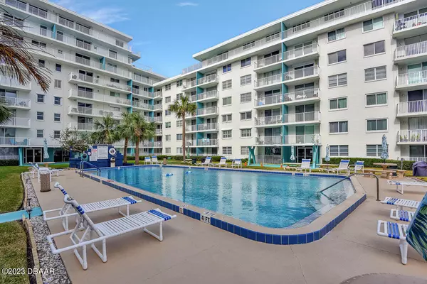 2727 Atlantic AVE #203, Daytona Beach, FL 32118