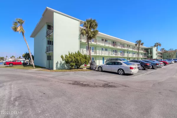 Daytona Beach, FL 32114,715 Beach ST #317D