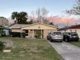 2453 Yale RD, South Daytona, FL 32119