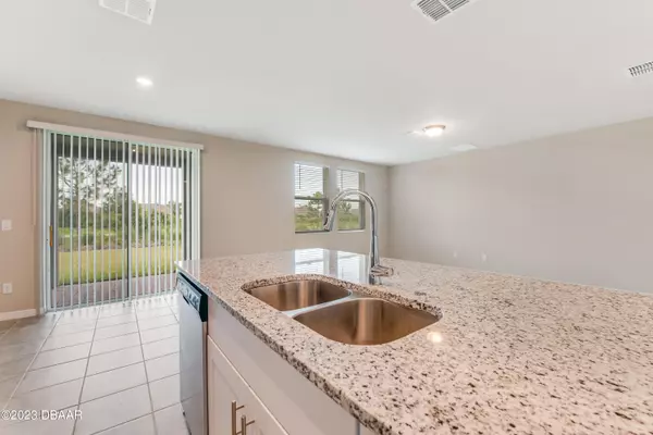 New Smyrna Beach, FL 32168,431 Sarah Nicole WAY