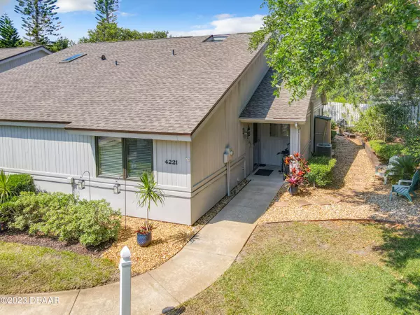 4221 Sea Mist DR, New Smyrna Beach, FL 32169