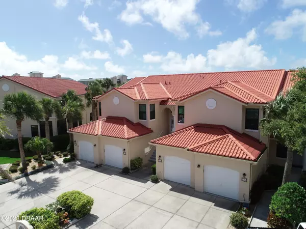 441 Bouchelle DR #202, New Smyrna Beach, FL 32169