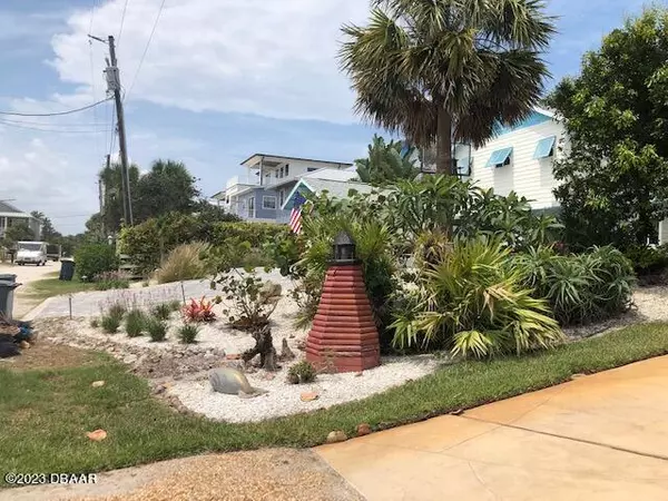 New Smyrna Beach, FL 32169,2611 Hill ST