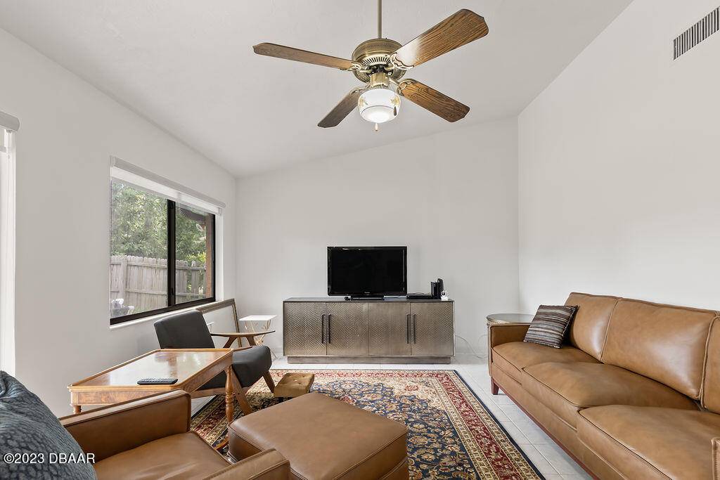 South Daytona, FL 32119,1976 Menger CIR