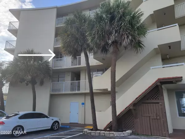 Daytona Beach, FL 32118,1233 Atlantic AVE #3240