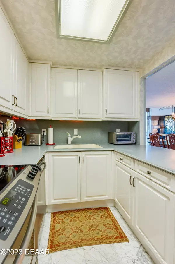 Daytona Beach Shores, FL 32118,3051 Atlantic AVE #W040