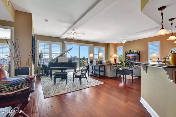 South Daytona, FL 32119,2801 Ridgewood AVE #408