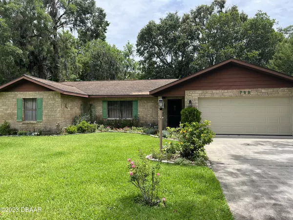 753 Kenowood DR,  Port Orange,  FL 32129