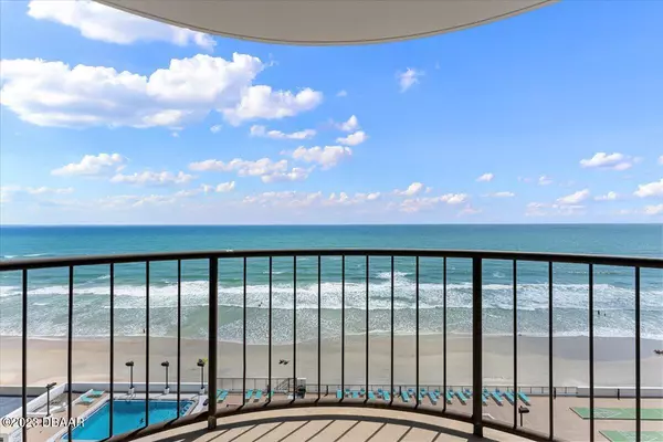 Daytona Beach Shores, FL 32118,3003 Atlantic AVE #9B3