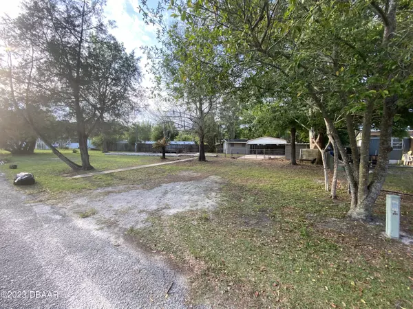 Deland, FL 32724,359 Center DR