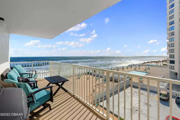 Daytona Beach Shores, FL 32118,3043 Atlantic AVE #403