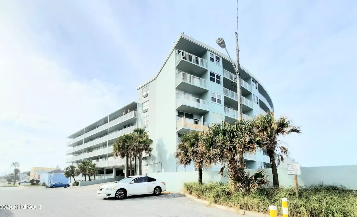 Daytona Beach, FL 32118,800 Atlantic AVE #321