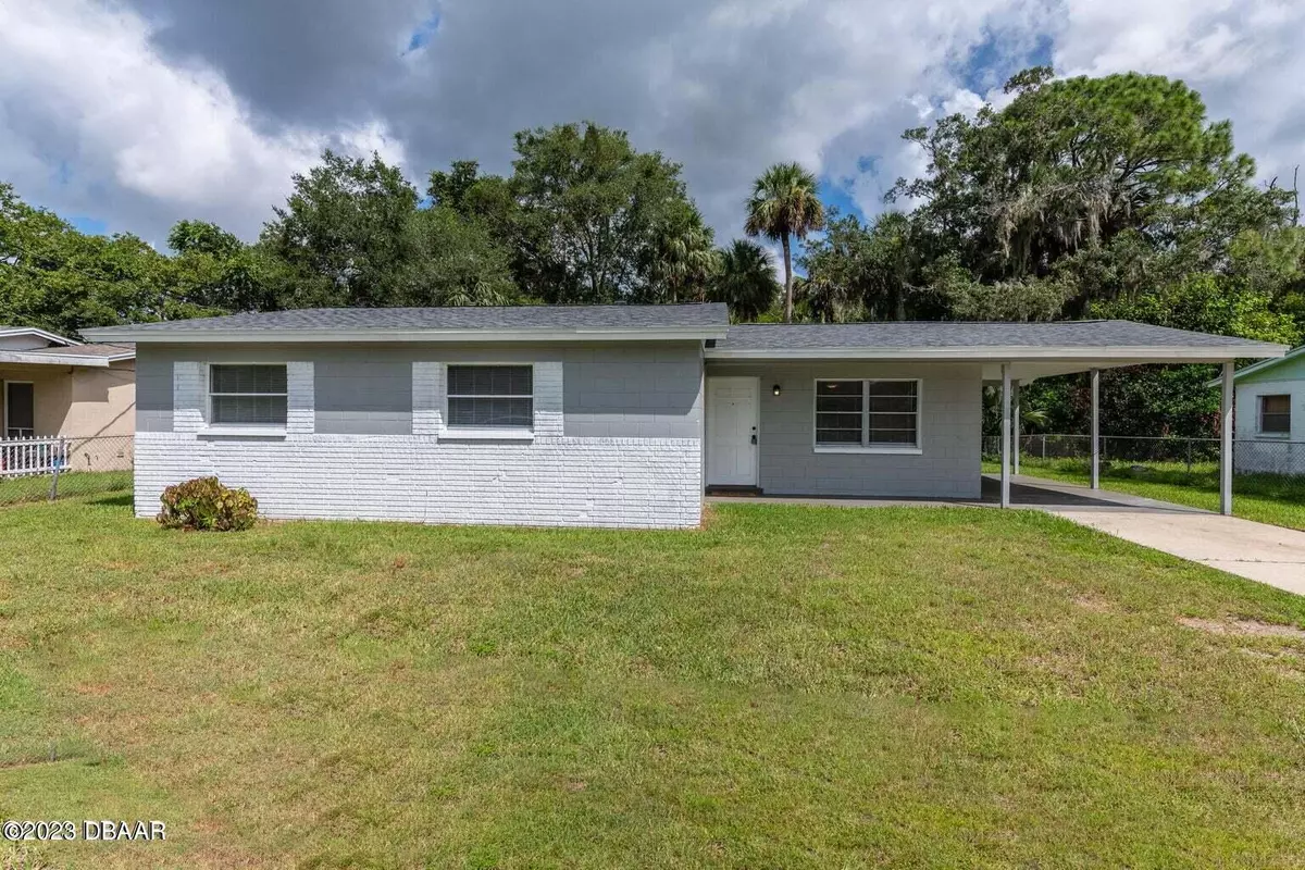 New Smyrna Beach, FL 32168,908 Roper ST