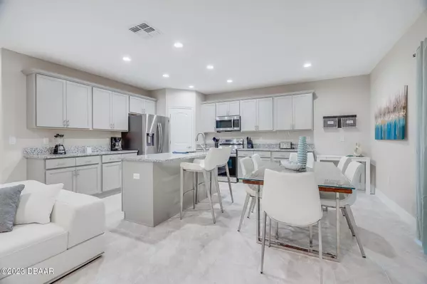 Daytona Beach Shores, FL 32118,117 Oceans CIR