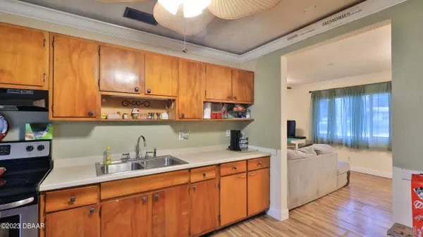 South Daytona, FL 32119,545 Aurora ST