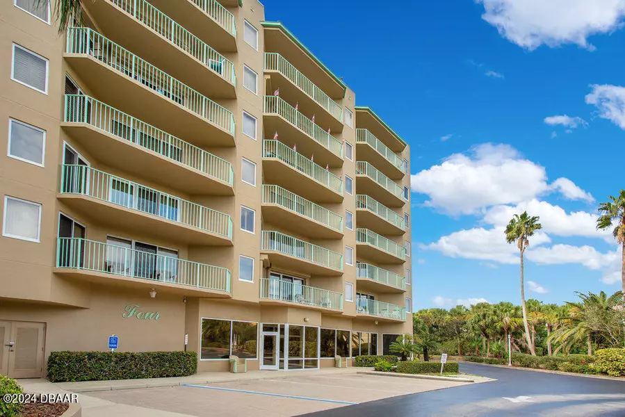 4 Oceans West BLVD #301B, Daytona Beach Shores, FL 32118