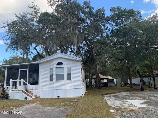 Salt Springs, FL 32134,25348 NE 139th LOT 442 LN