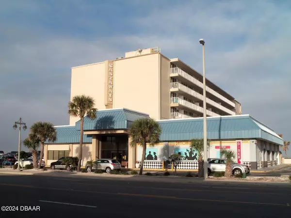 2043 Atlantic AVE #311, Daytona Beach Shores, FL 32118