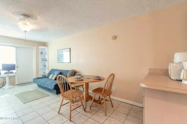 Daytona Beach Shores, FL 32118,3727 Atlantic AVE #3280