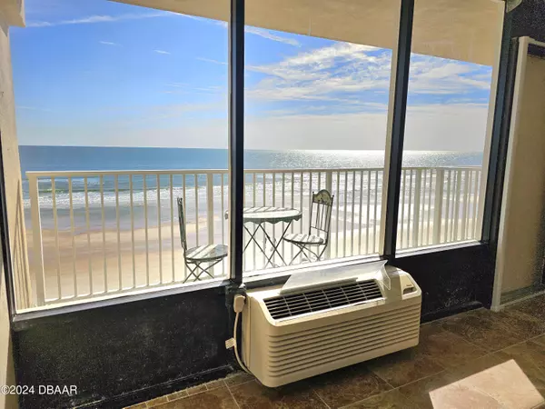 Daytona Beach Shores, FL 32118,2043 Atlantic AVE #429