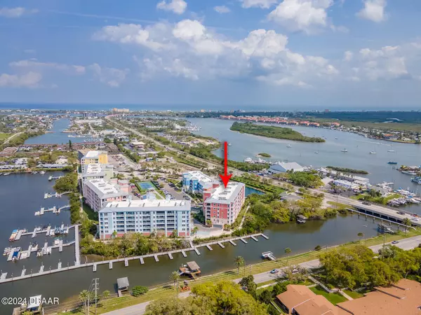 New Smyrna Beach, FL 32169,2 Riverwalk DR #506