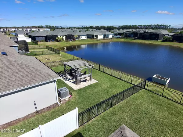 New Smyrna Beach, FL 32168,279 Caryota CT