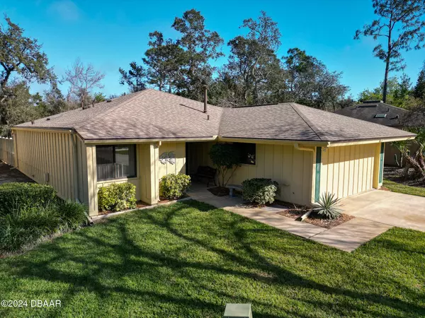 New Smyrna Beach, FL 32168,725 Saint Andrews CIR