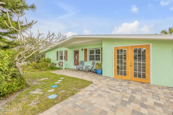 1219 Beacon ST, New Smyrna Beach, FL 32169