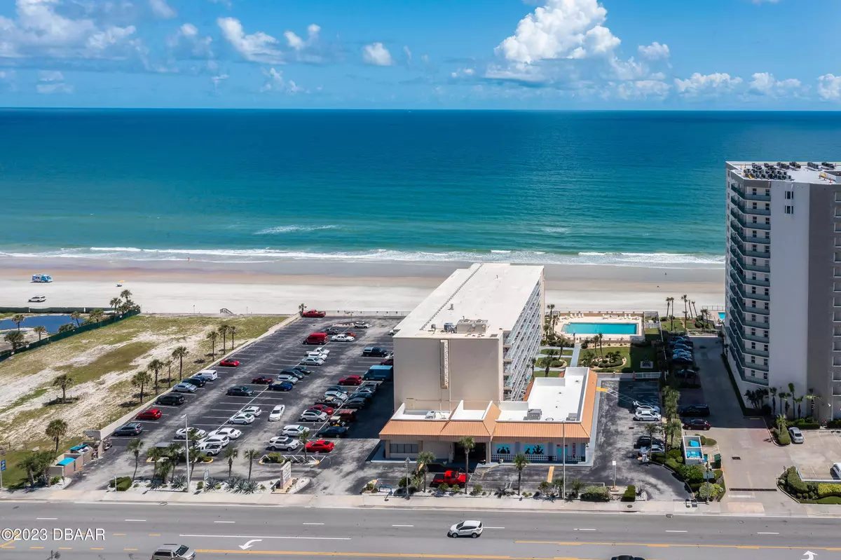 Daytona Beach Shores, FL 32118,2043 Atlantic AVE #105