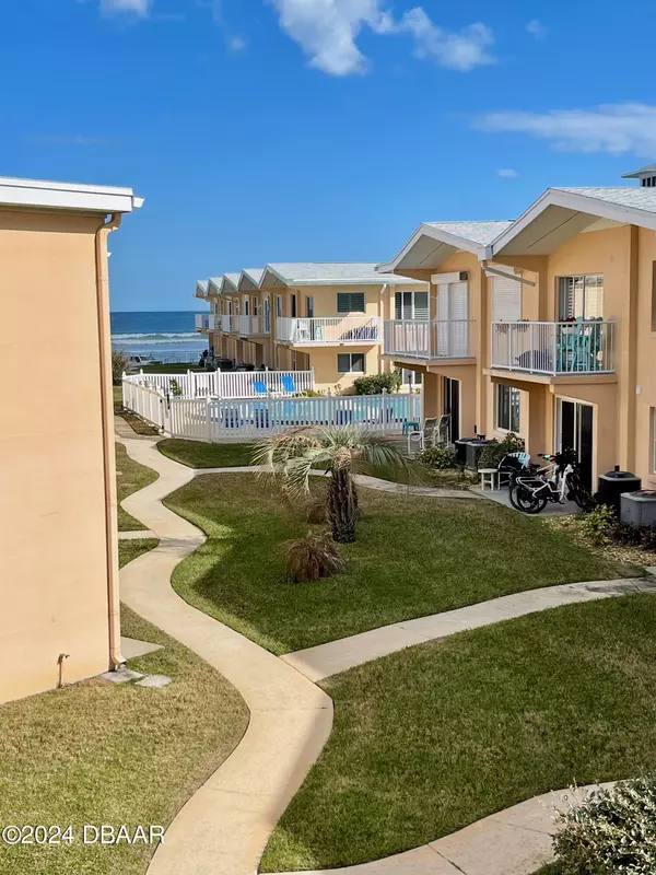 New Smyrna Beach, FL 32169,545 Atlantic AVE #24