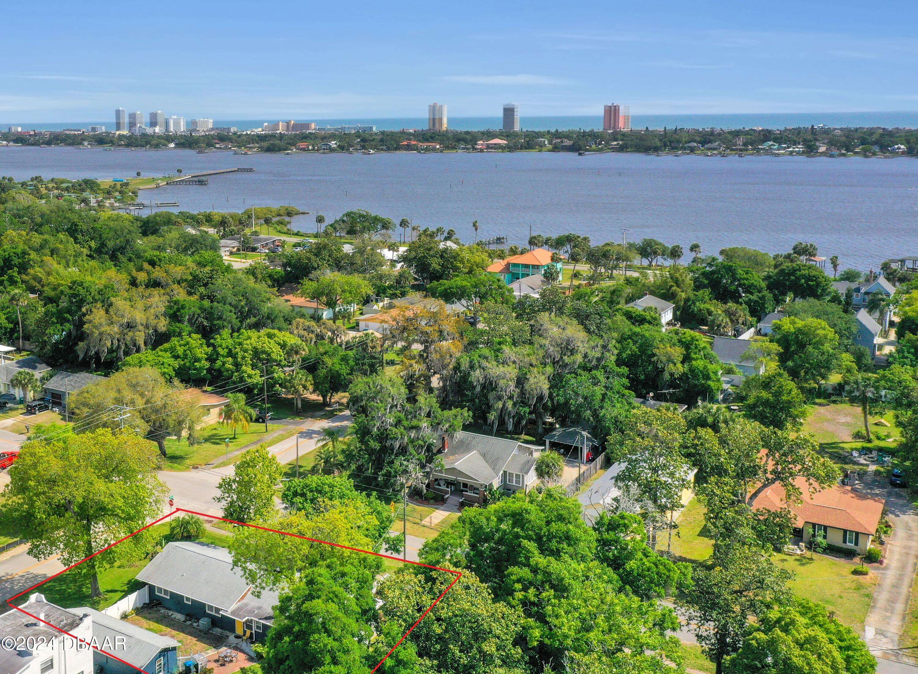 Holly Hill, FL 32117,944 Daytona AVE