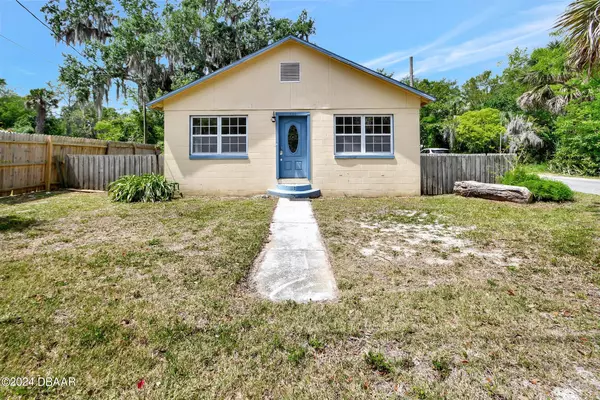 448 Palm ST, New Smyrna Beach, FL 32168