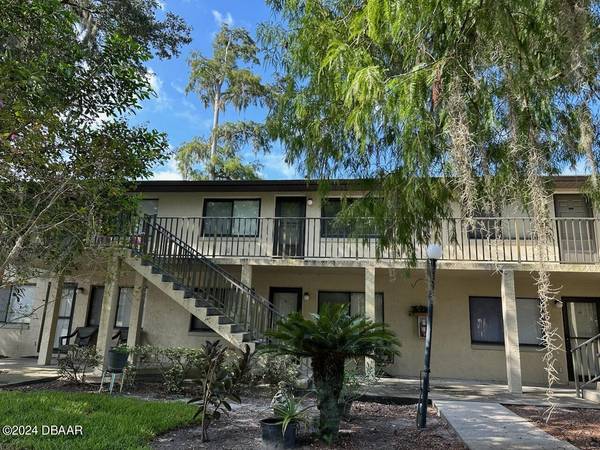 1601 Big Tree RD #406, South Daytona, FL 32119