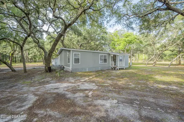 848 Washington AVE, Pierson, FL 32180