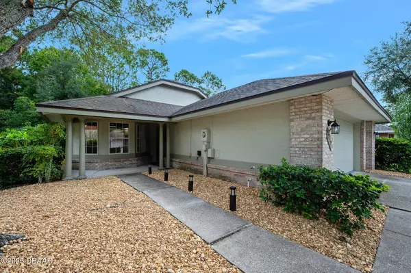 Daytona Beach, FL 32114,212 Glenbriar CIR