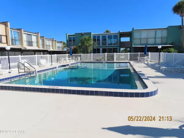 Ormond Beach, FL 32176,5500 Ocean Shore BLVD #76