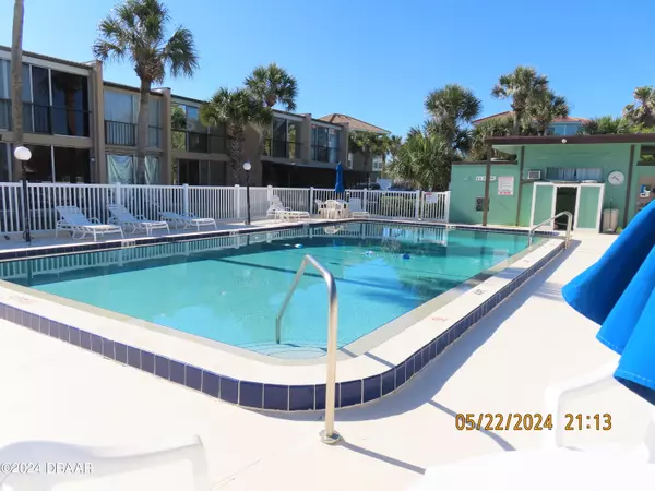 Ormond Beach, FL 32176,5500 Ocean Shore BLVD #76