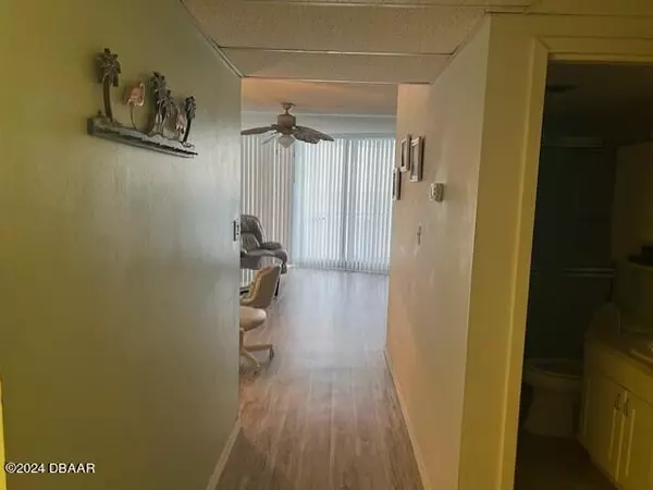 Daytona Beach Shores, FL 32118,3601 Atlantic AVE #205