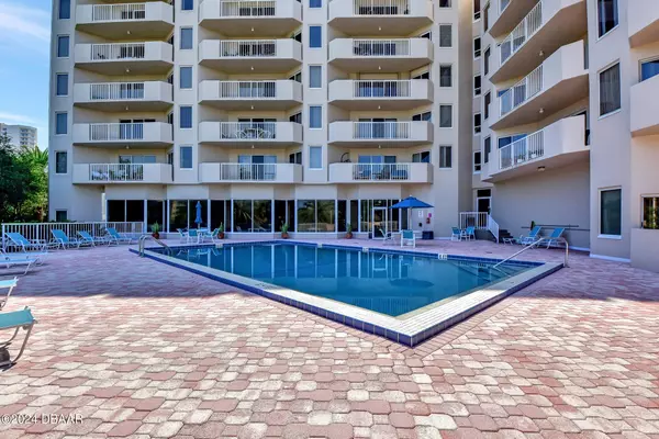 Daytona Beach Shores, FL 32118,3 Oceans West BLVD #3A3