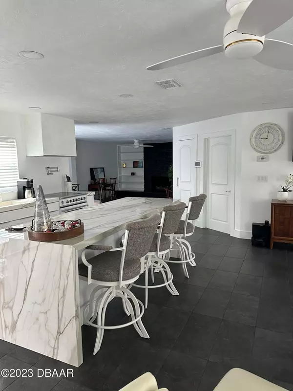 Ponce Inlet, FL 32127,62 Seawinds CIR