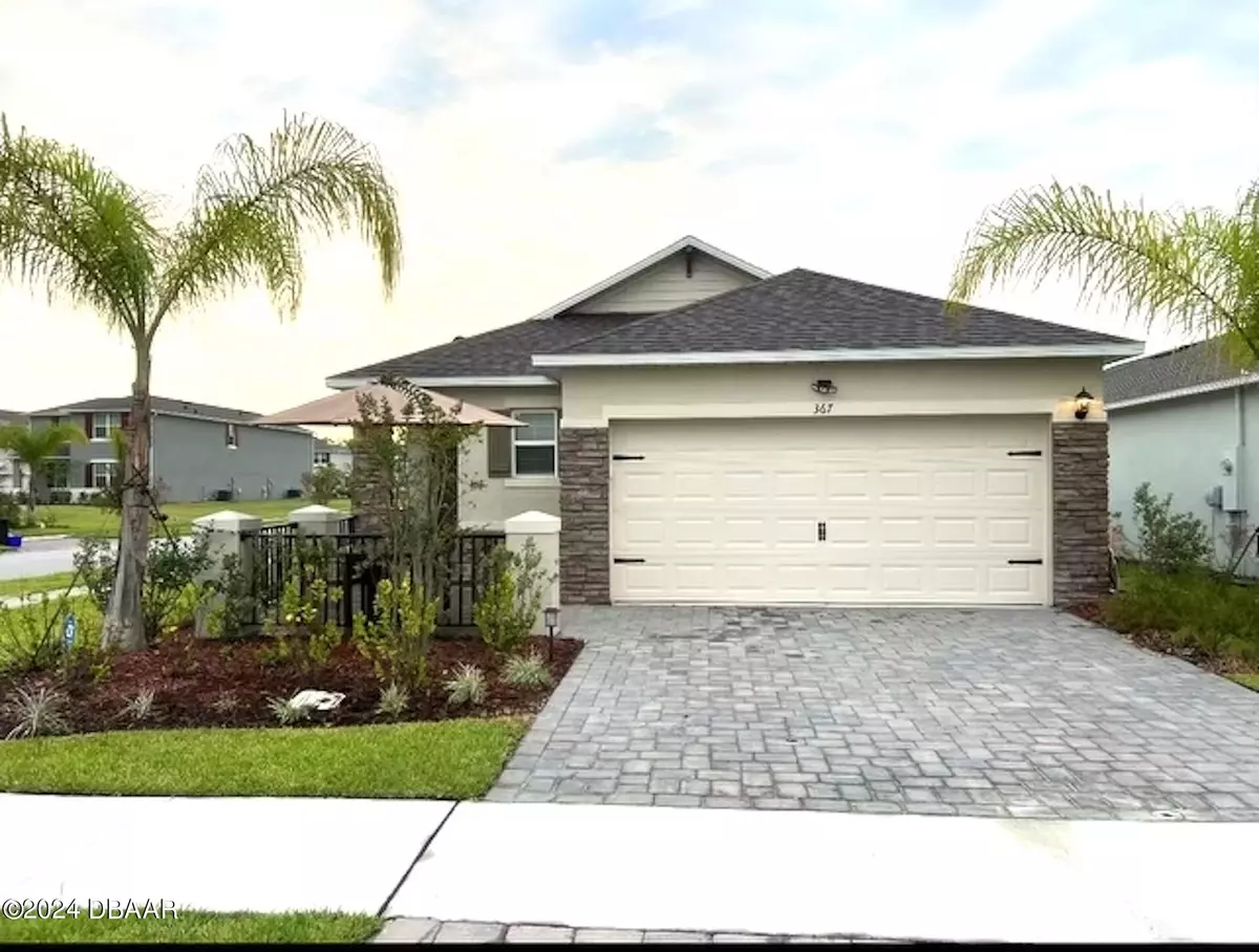 New Smyrna Beach, FL 32168,367 Caryota CT