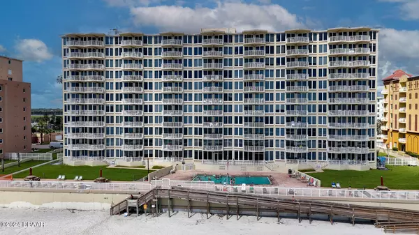 Daytona Beach Shores, FL 32118,3815 Atlantic AVE #206