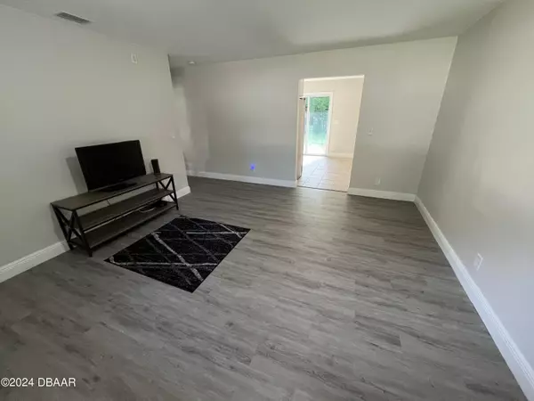 Daytona Beach, FL 32114,731 Greenway PL