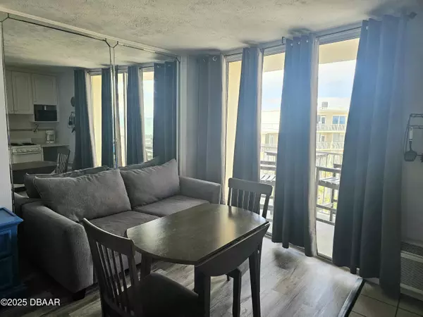 Daytona Beach, FL 32118,1233 Atlantic AVE #5270