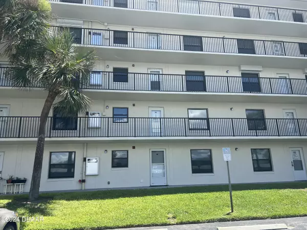 Ormond Beach, FL 32176,3100 Ocean Shore BLVD #206