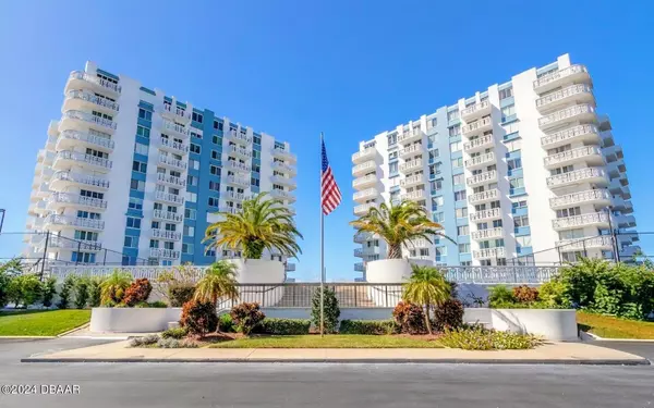 935 Halifax AVE #207, Daytona Beach, FL 32118