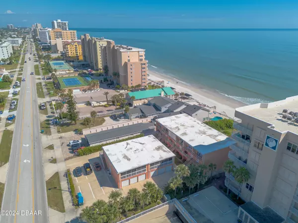 Daytona Beach Shores, FL 32118,3845 Atlantic AVE #7