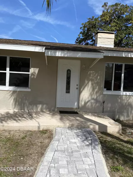 71 Fairview AVE, Ormond Beach, FL 32174